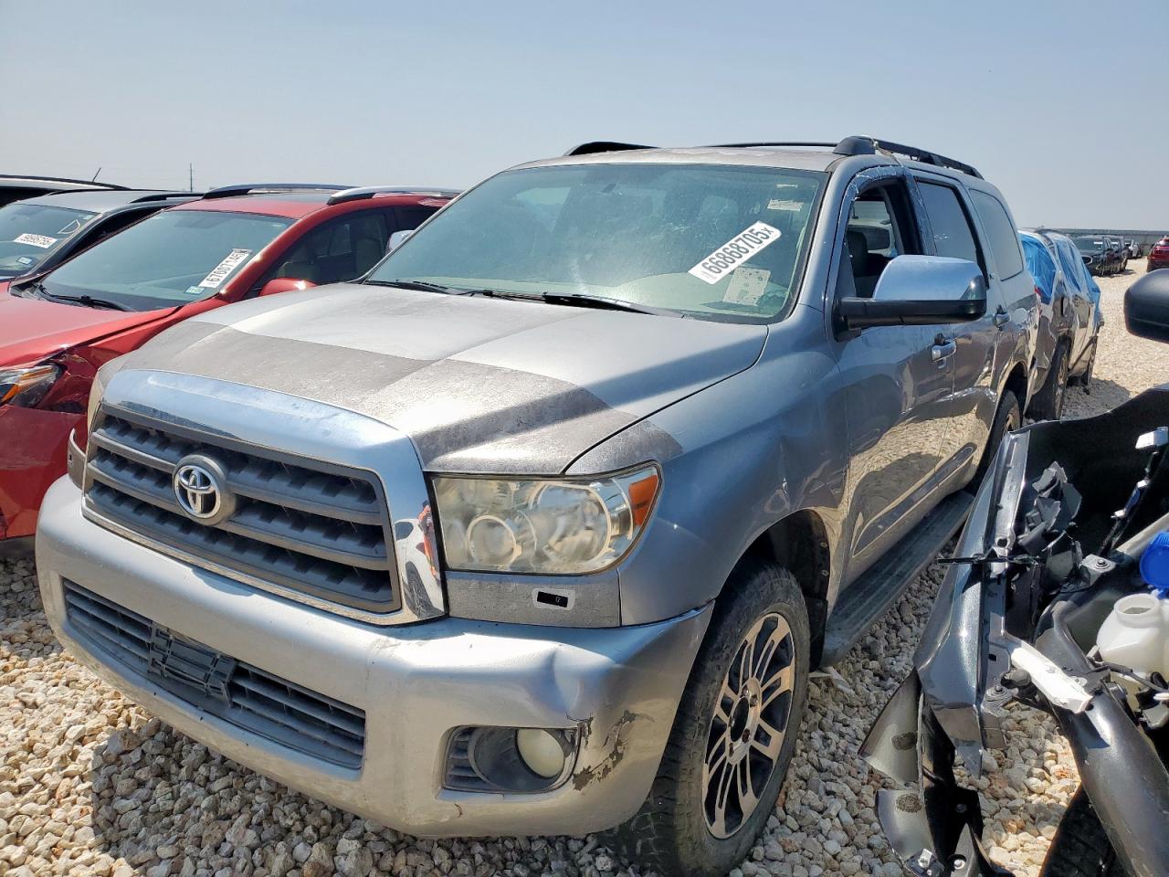 TOYOTA SEQUOIA SR5