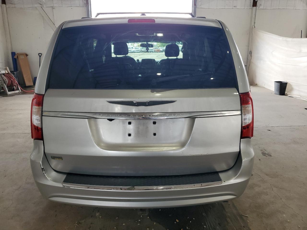 CHRYSLER TOWN & COUNTRY TOURING