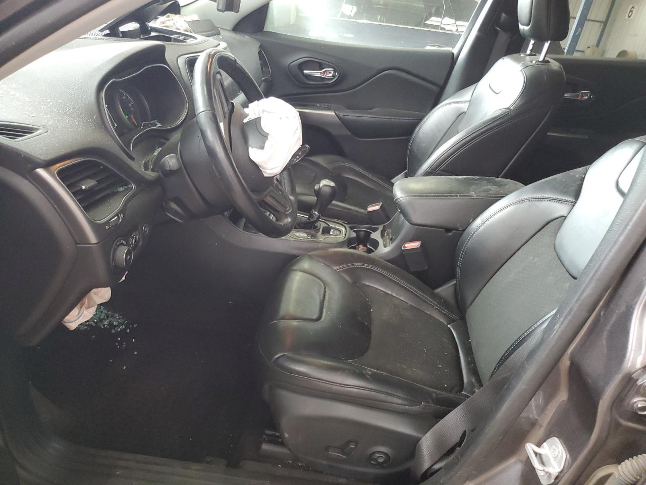 JEEP GRAND CHEROKEE LATITUDE PLUS