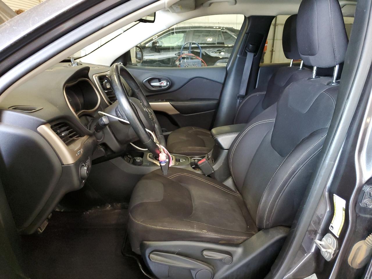 JEEP GRAND CHEROKEE LATITUDE