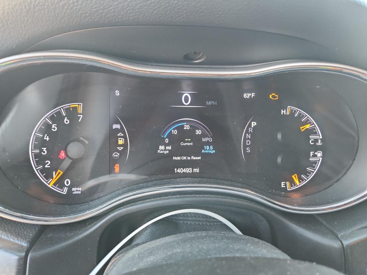 JEEP GRAND CHEROKEE LAREDO