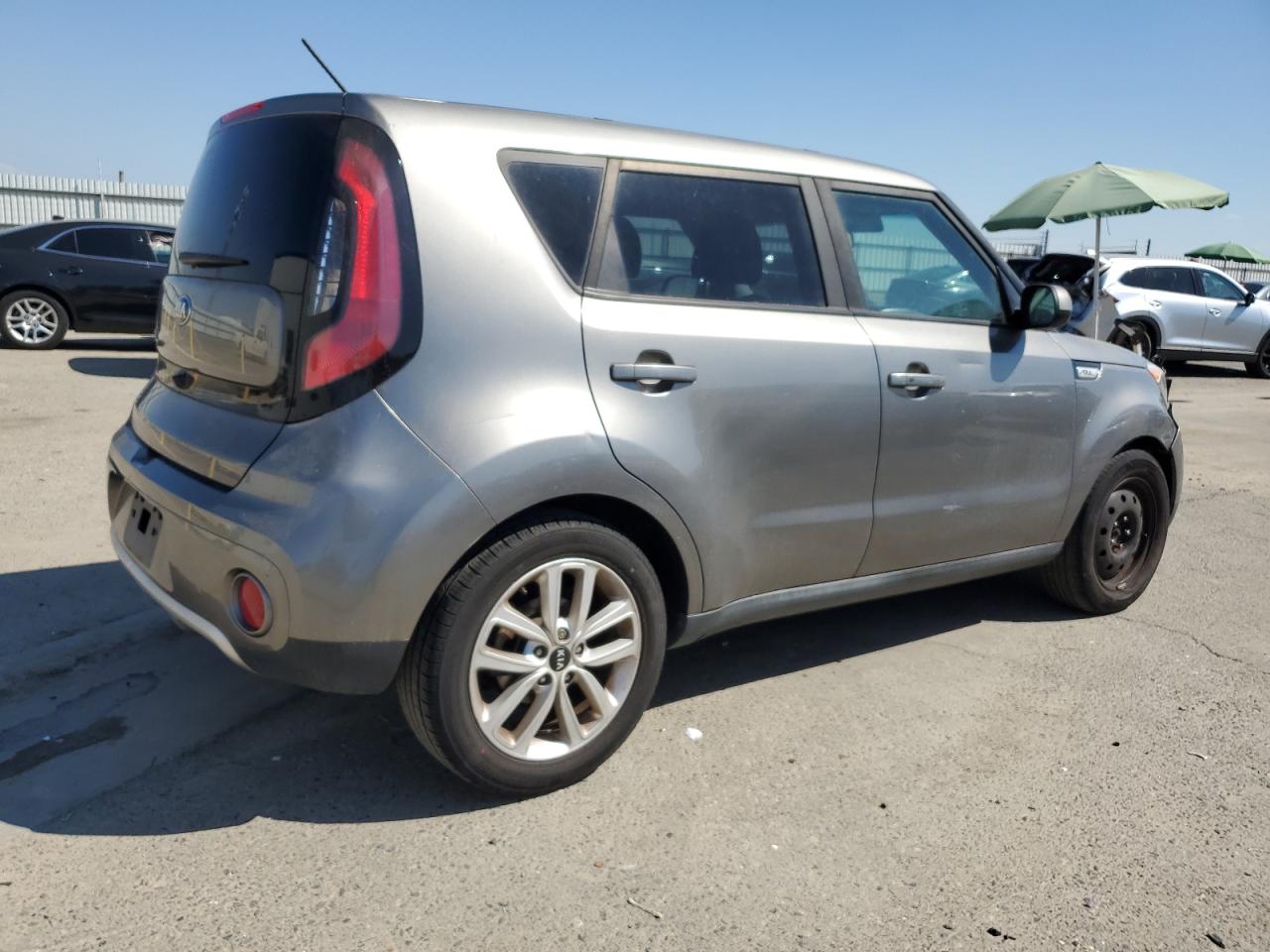 KIA SOUL +