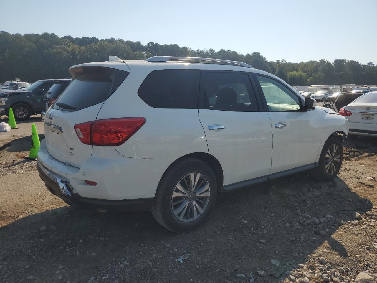 NISSAN PATHFINDER S