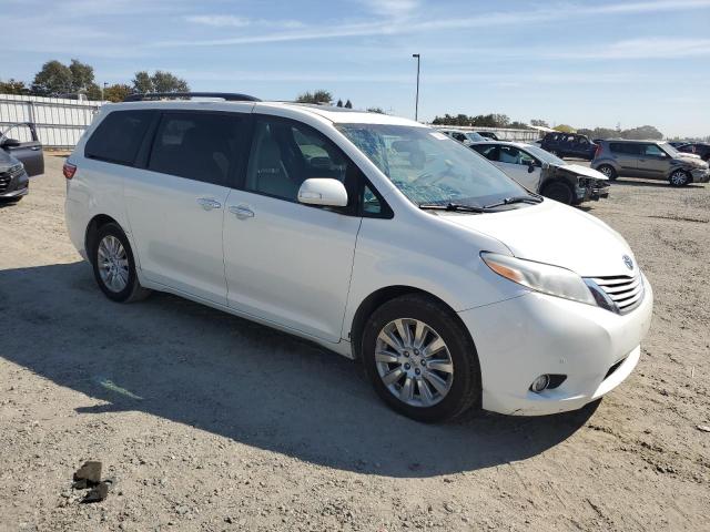 2015 TOYOTA SIENNA XLE 5TDDK3DC3FS096908