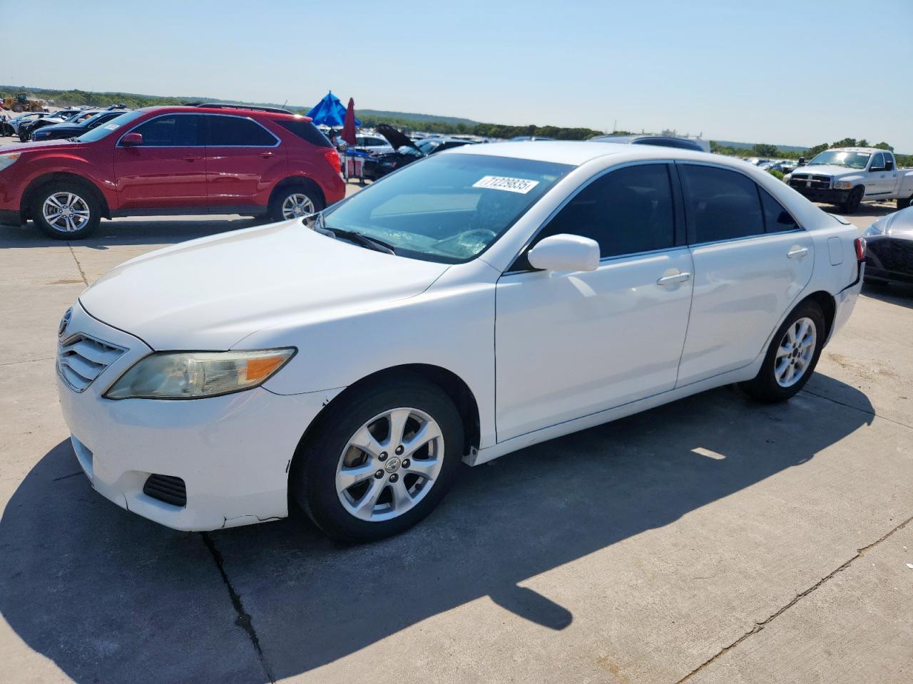 TOYOTA CAMRY BASE