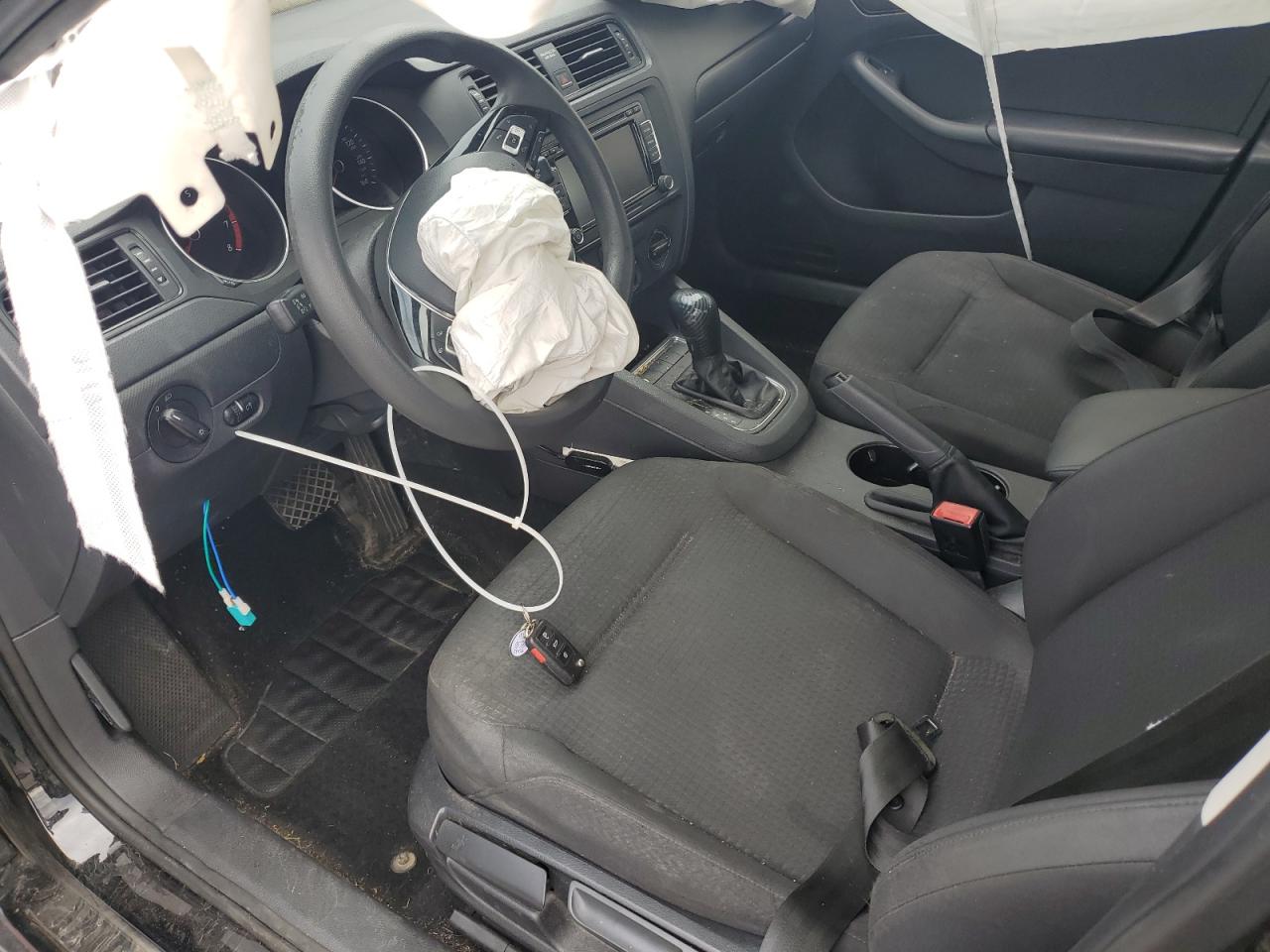 VOLKSWAGEN JETTA BASE