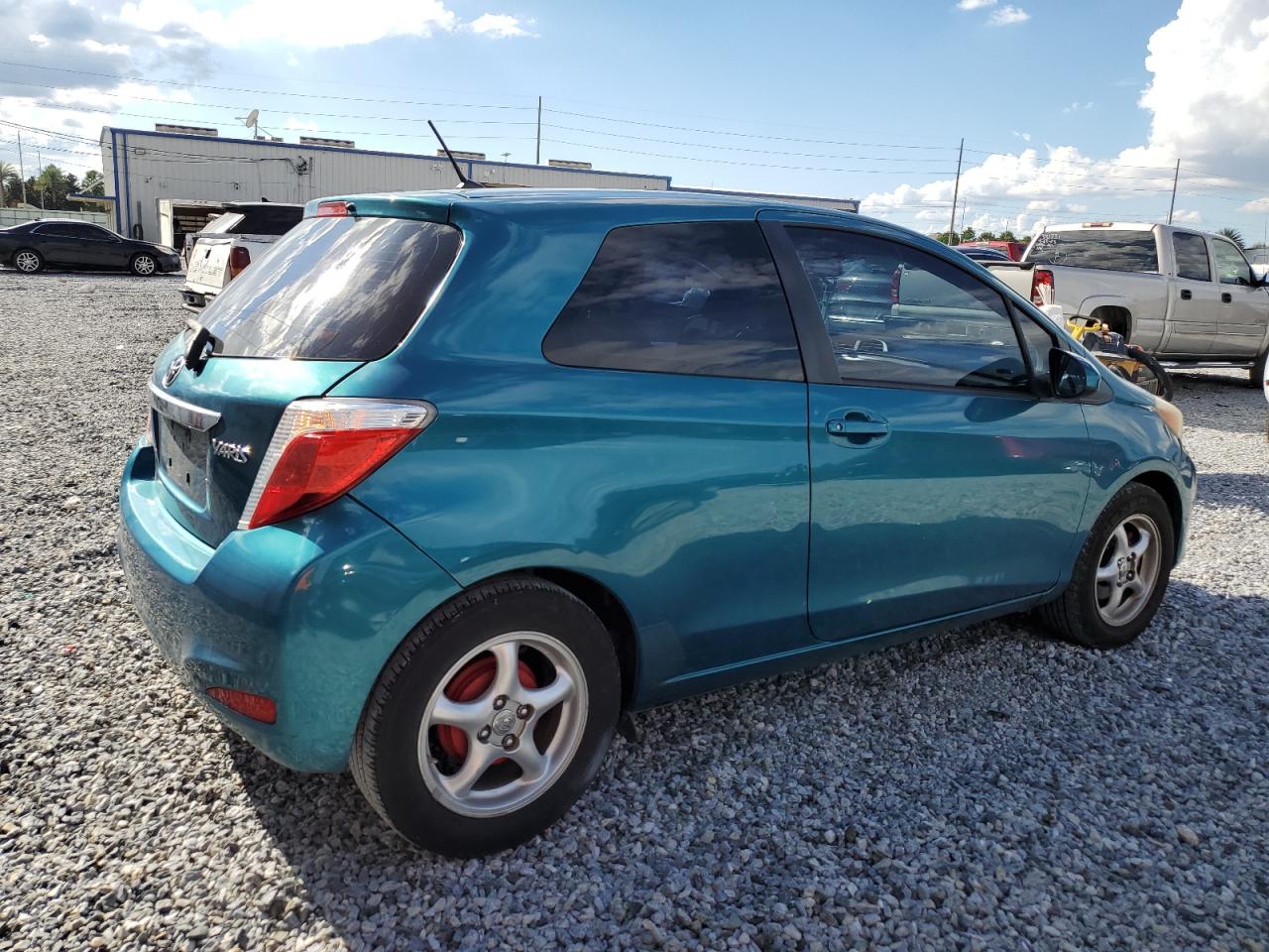 TOYOTA YARIS
