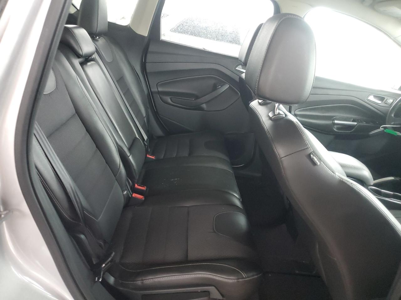 FORD ESCAPE TITANIUM