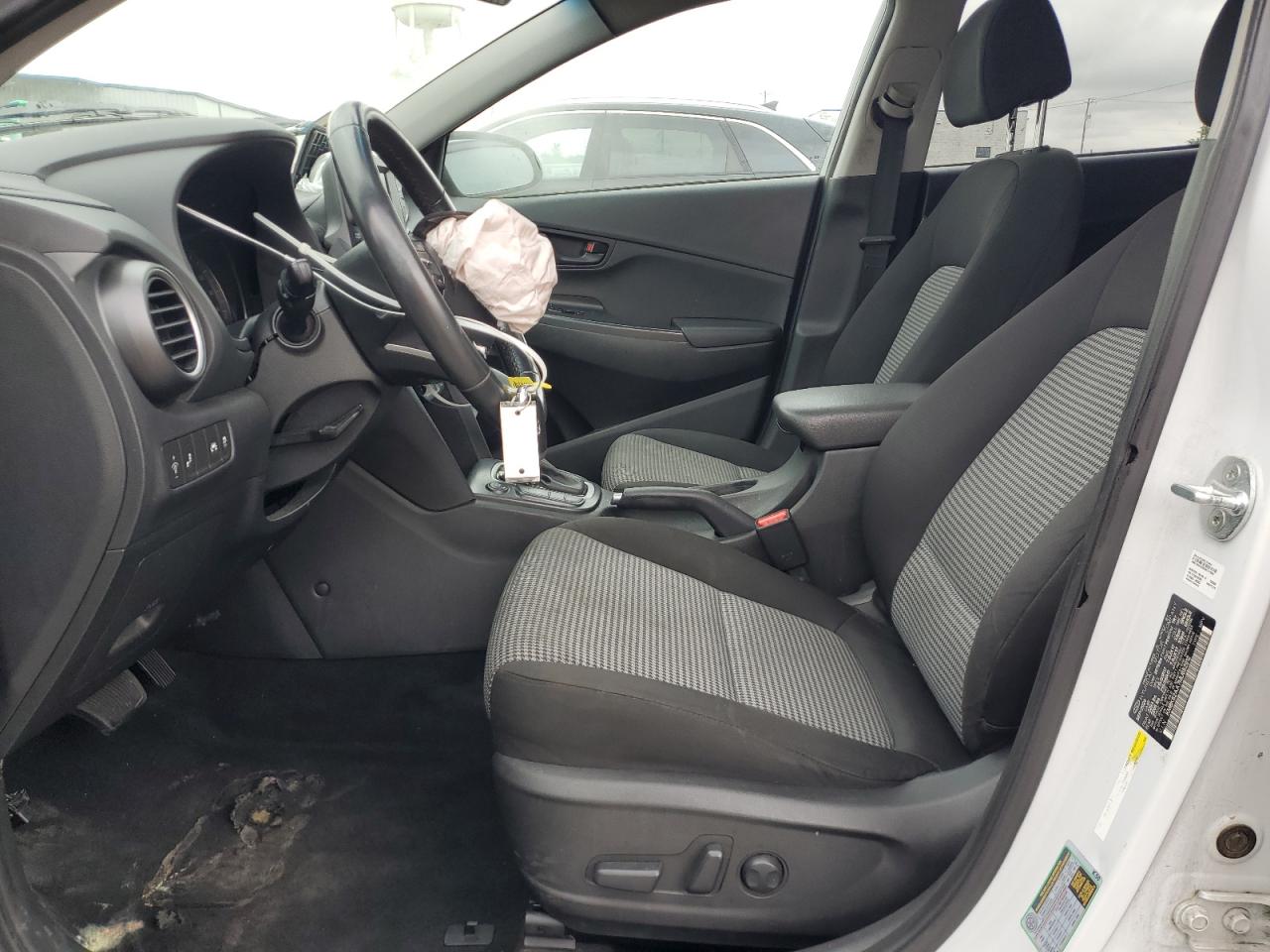 HYUNDAI KONA SEL PLUS