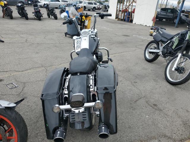 2016 HARLEY-DAVIDSON FLHR ROAD 1HD1FBM39GB654558