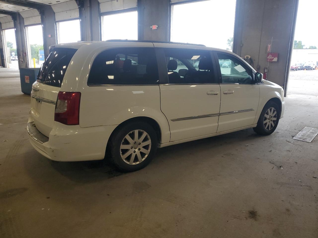 CHRYSLER TOWN & COUNTRY TOURING
