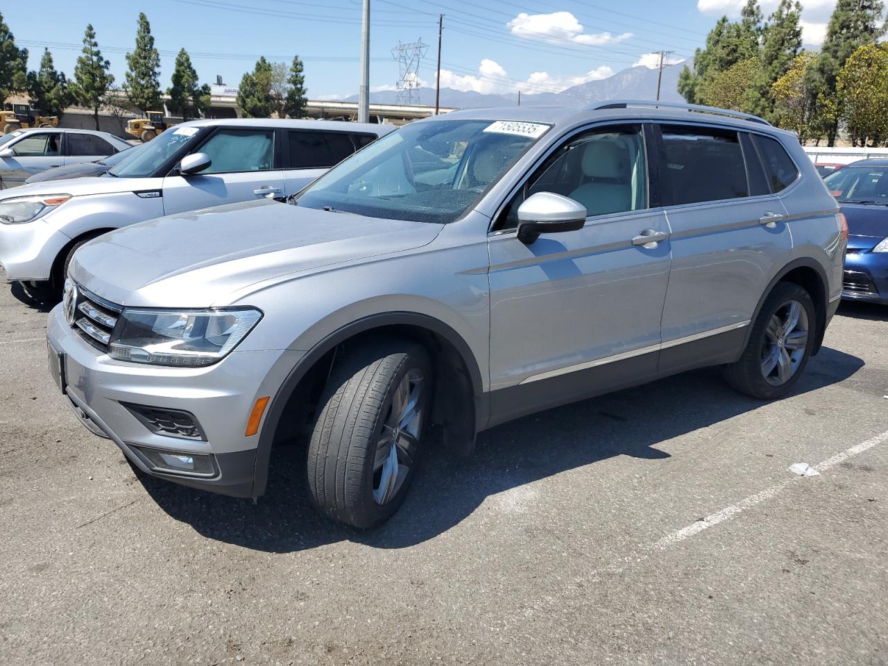 VOLKSWAGEN TIGUAN SE