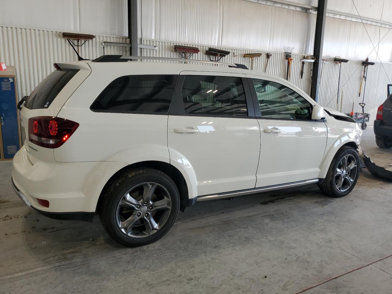 DODGE JOURNEY CROSSROAD