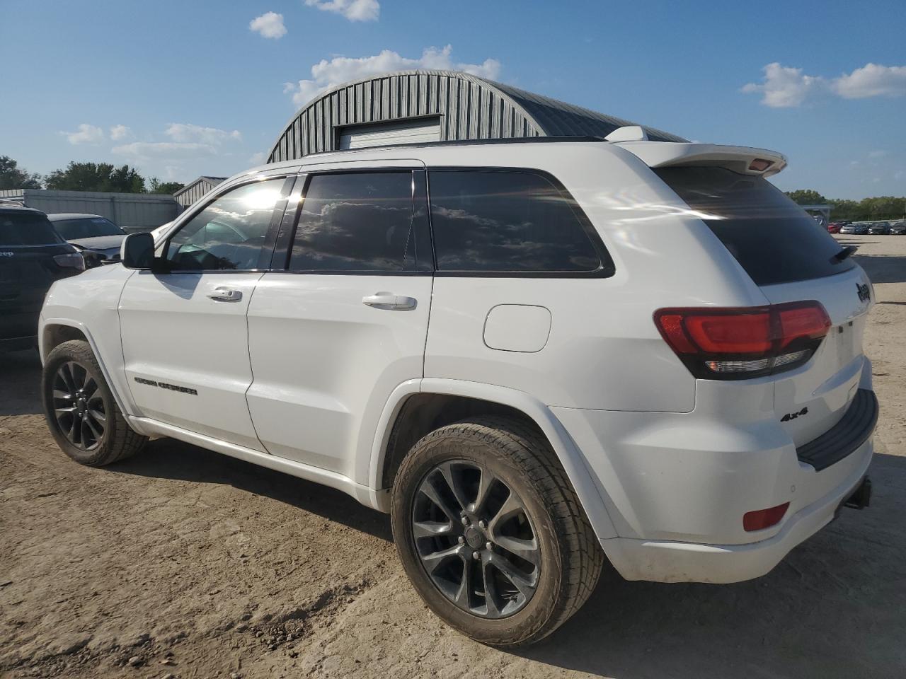 JEEP GRAND CHEROKEE LAREDO