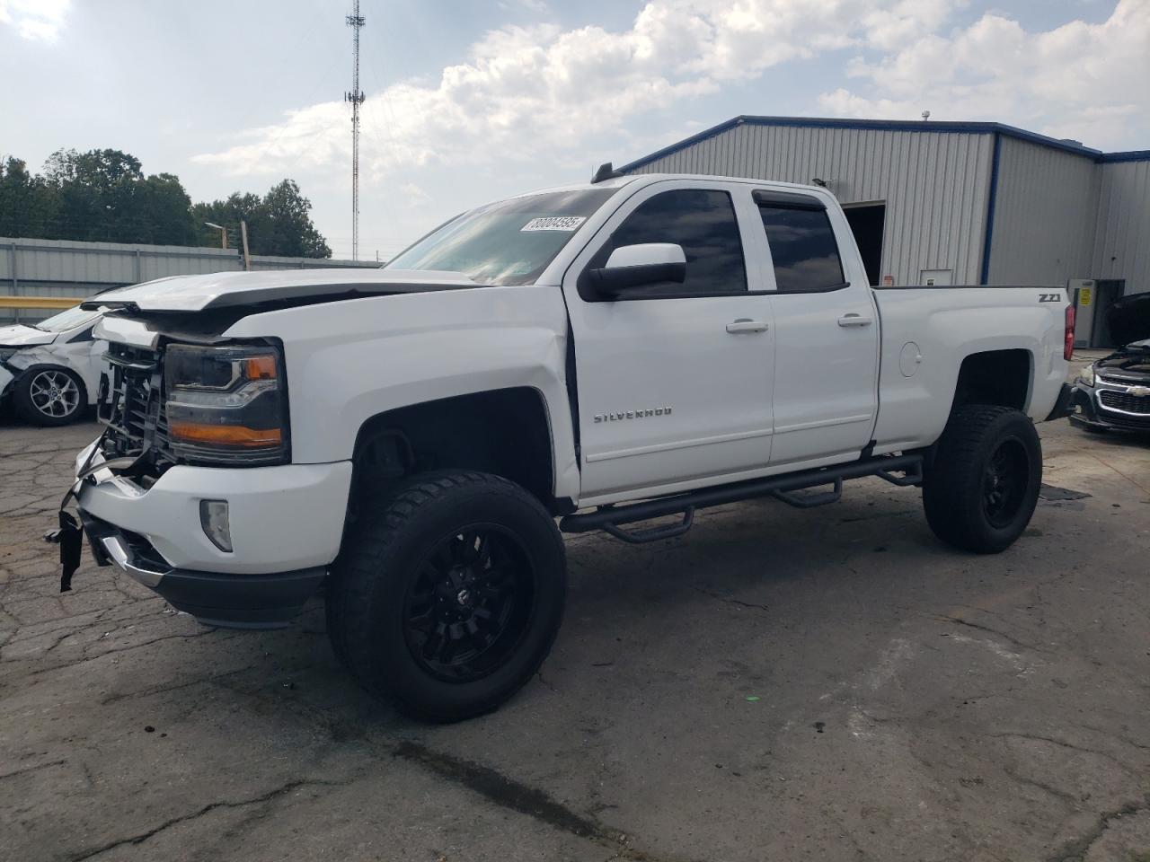 CHEVROLET SILVERADO K1500 LT