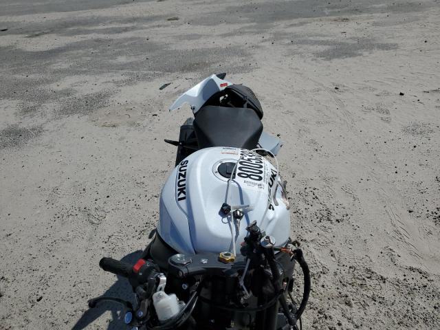 2025 SUZUKI GSX-R600 #3285650278