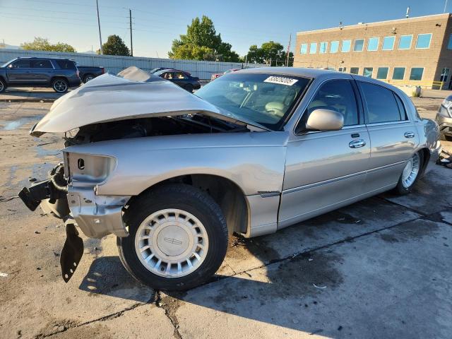 LINCOLN TOWN CAR E