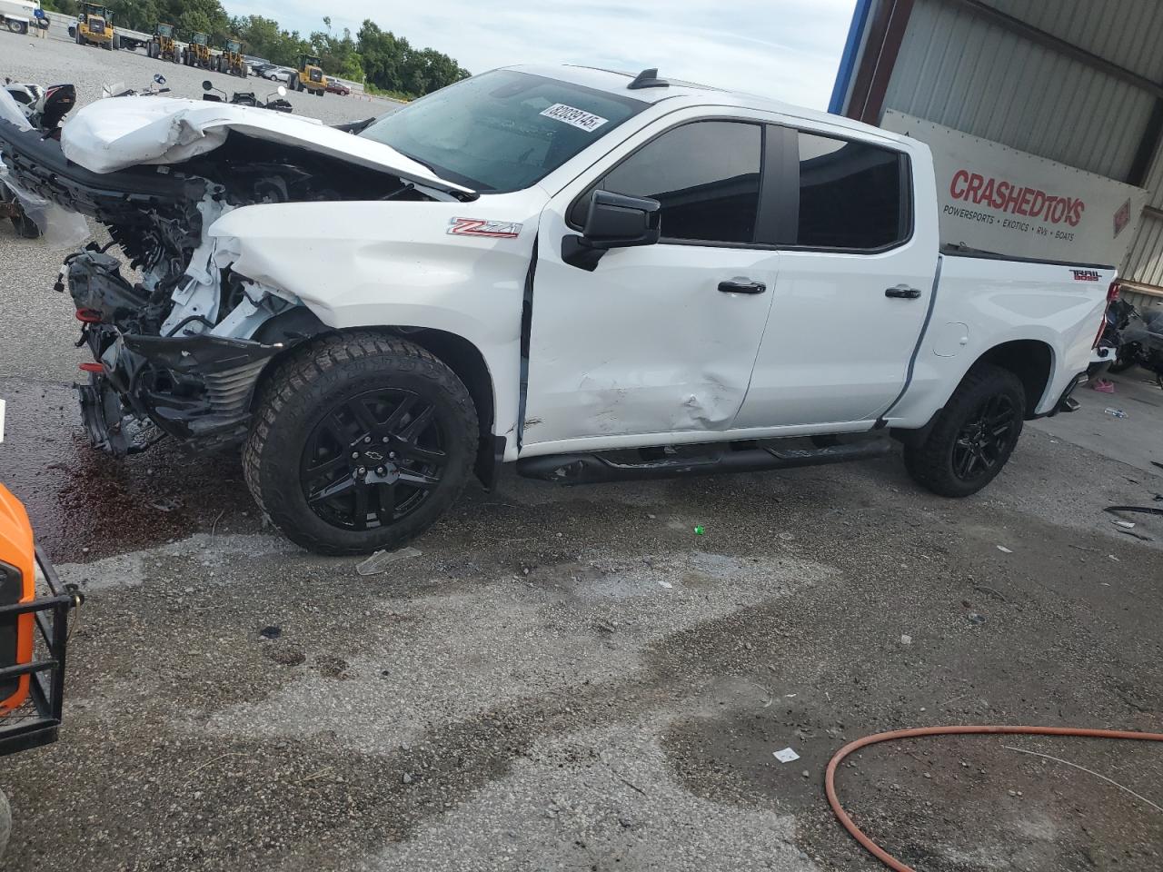 CHEVROLET SILVERADO K1500 LT TRAIL BOSS