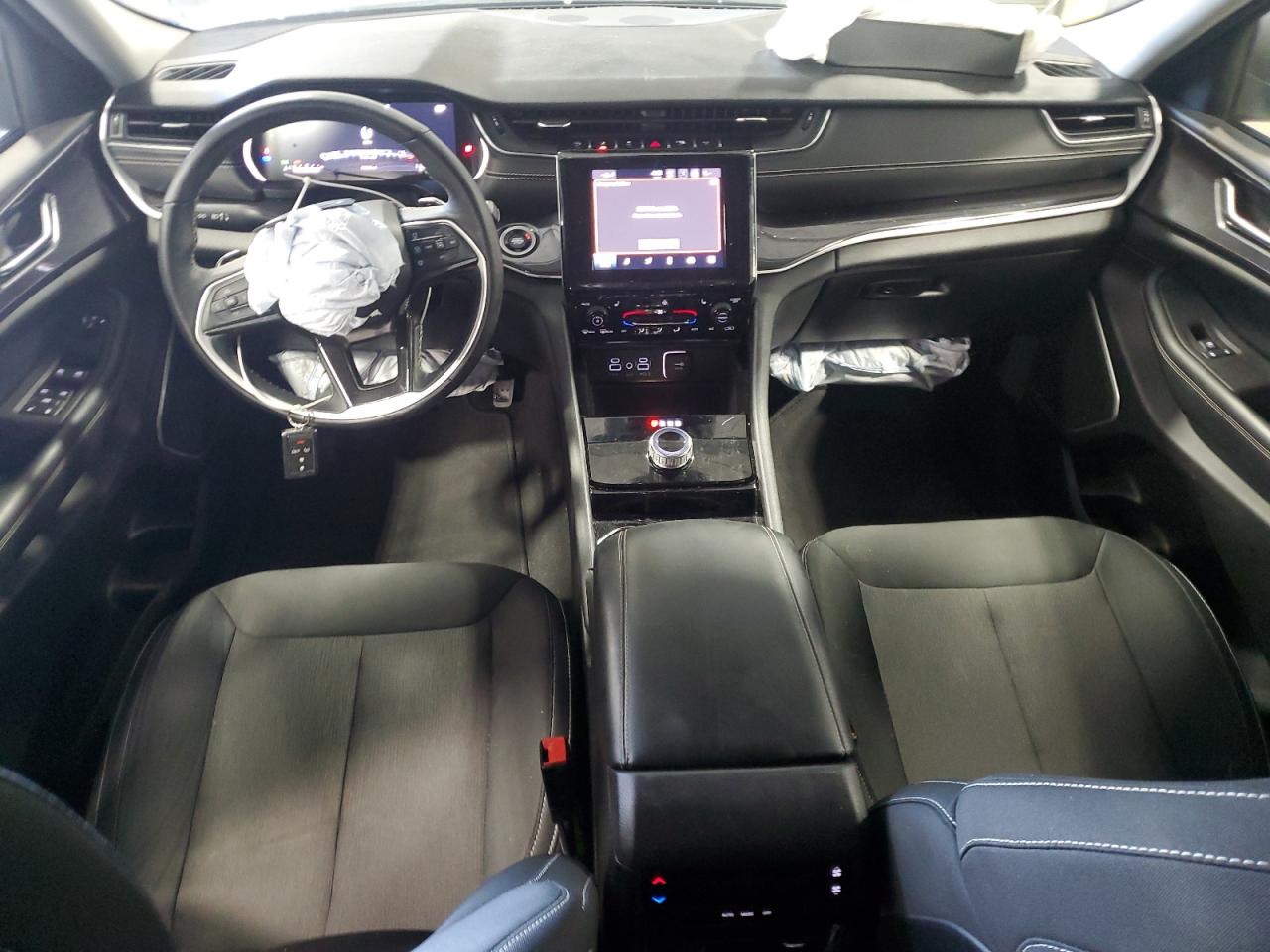 JEEP GRAND CHEROKEE L LAREDO