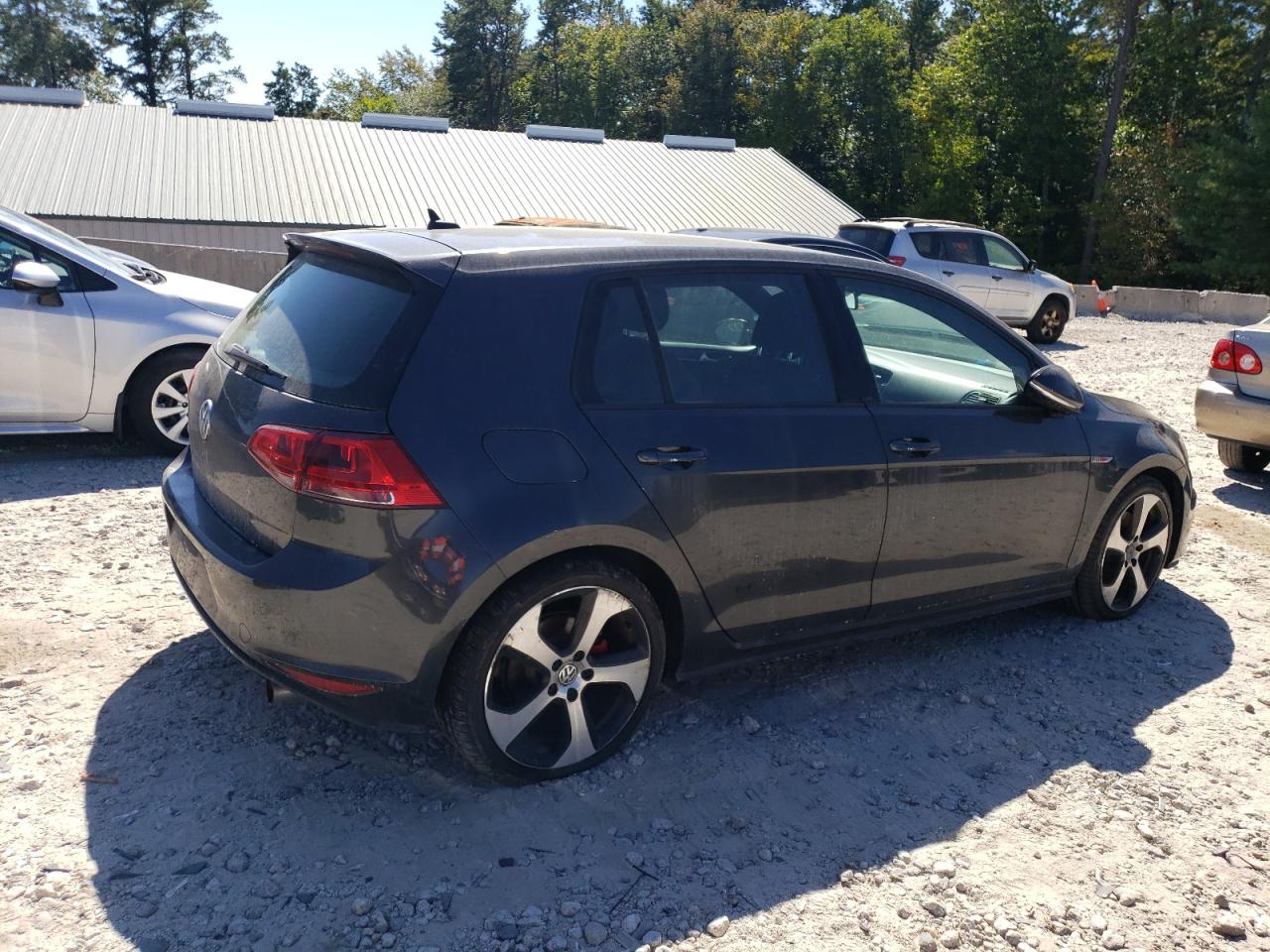 VOLKSWAGEN GOLF GTI