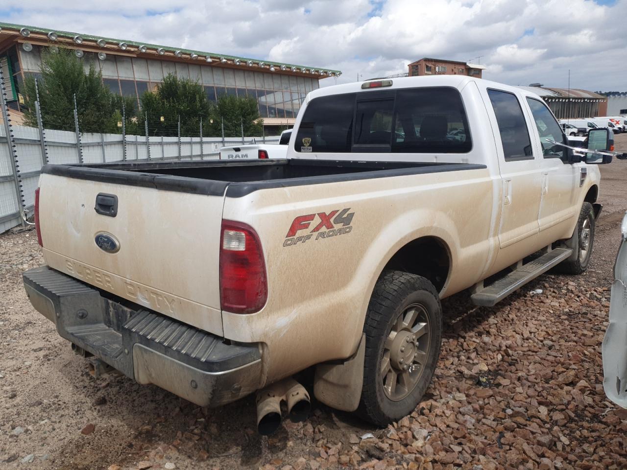 FORD F-250 SUPER DUTY