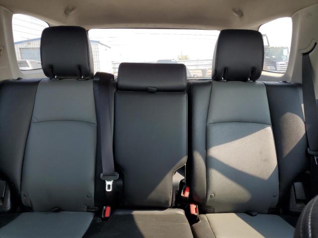2018 TOYOTA 4RUNNER SR JTEBU5JR7J5505167