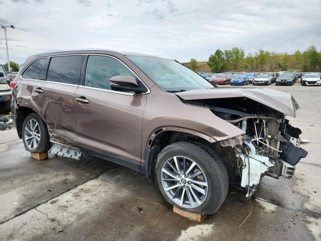 2019 TOYOTA HIGHLANDER - 5TDJZRFH0KS950175
