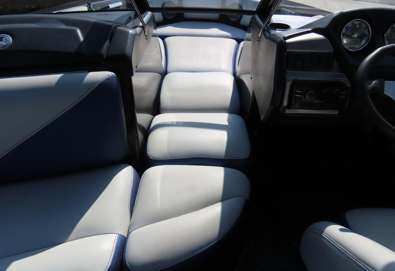 Lot #3285599273 2011 AXIS MAVERICK X