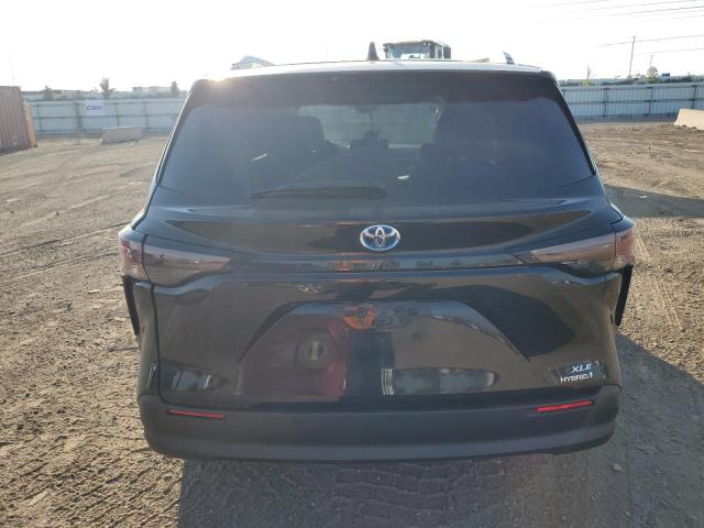 2024 TOYOTA SIENNA XLE 5TDJRKEC5RS205221