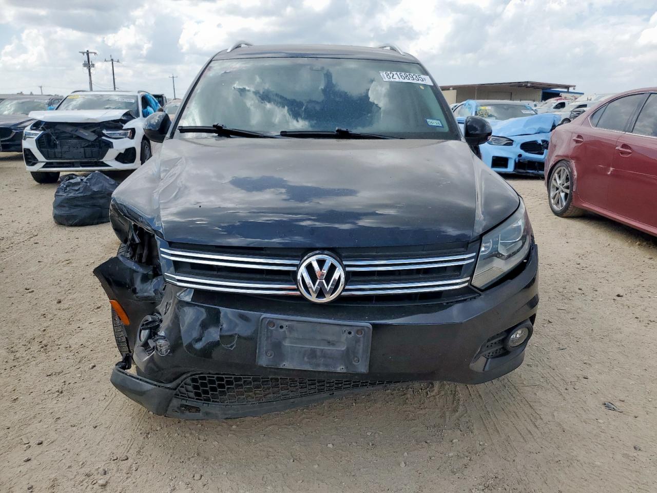 VOLKSWAGEN TIGUAN S