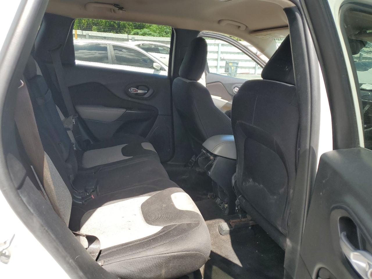 JEEP GRAND CHEROKEE LATITUDE