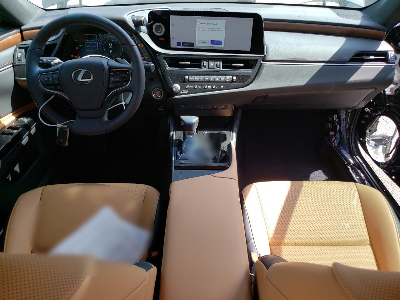 LEXUS ES 300H BASE