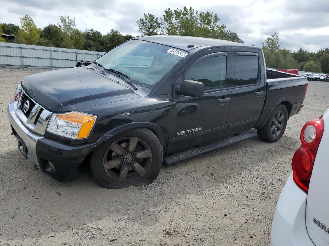 NISSAN TITAN S