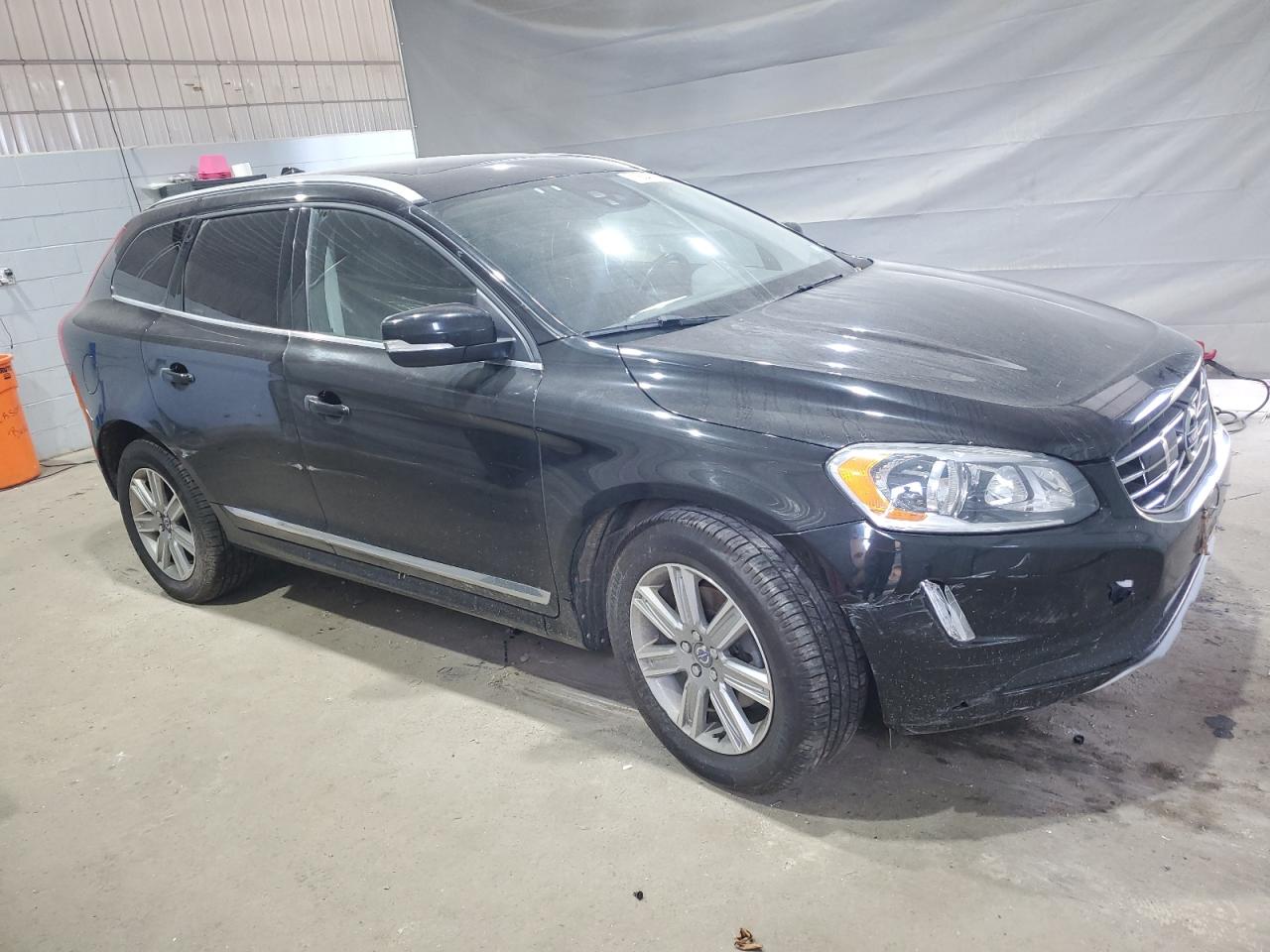 VOLVO XC60 T5 INSCRIPTION