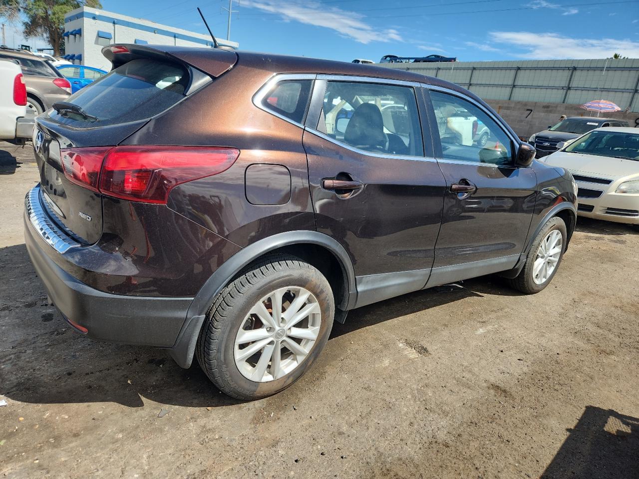NISSAN ROGUE S