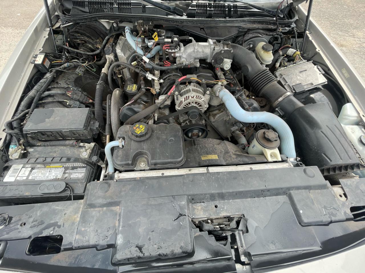 FORD CROWN VICTORIA POLICE INTERCEPTOR