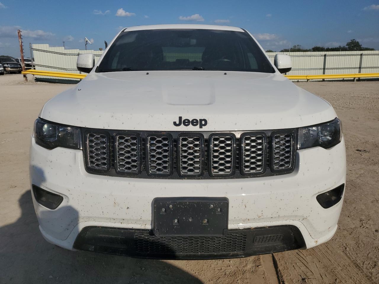 JEEP GRAND CHEROKEE LAREDO