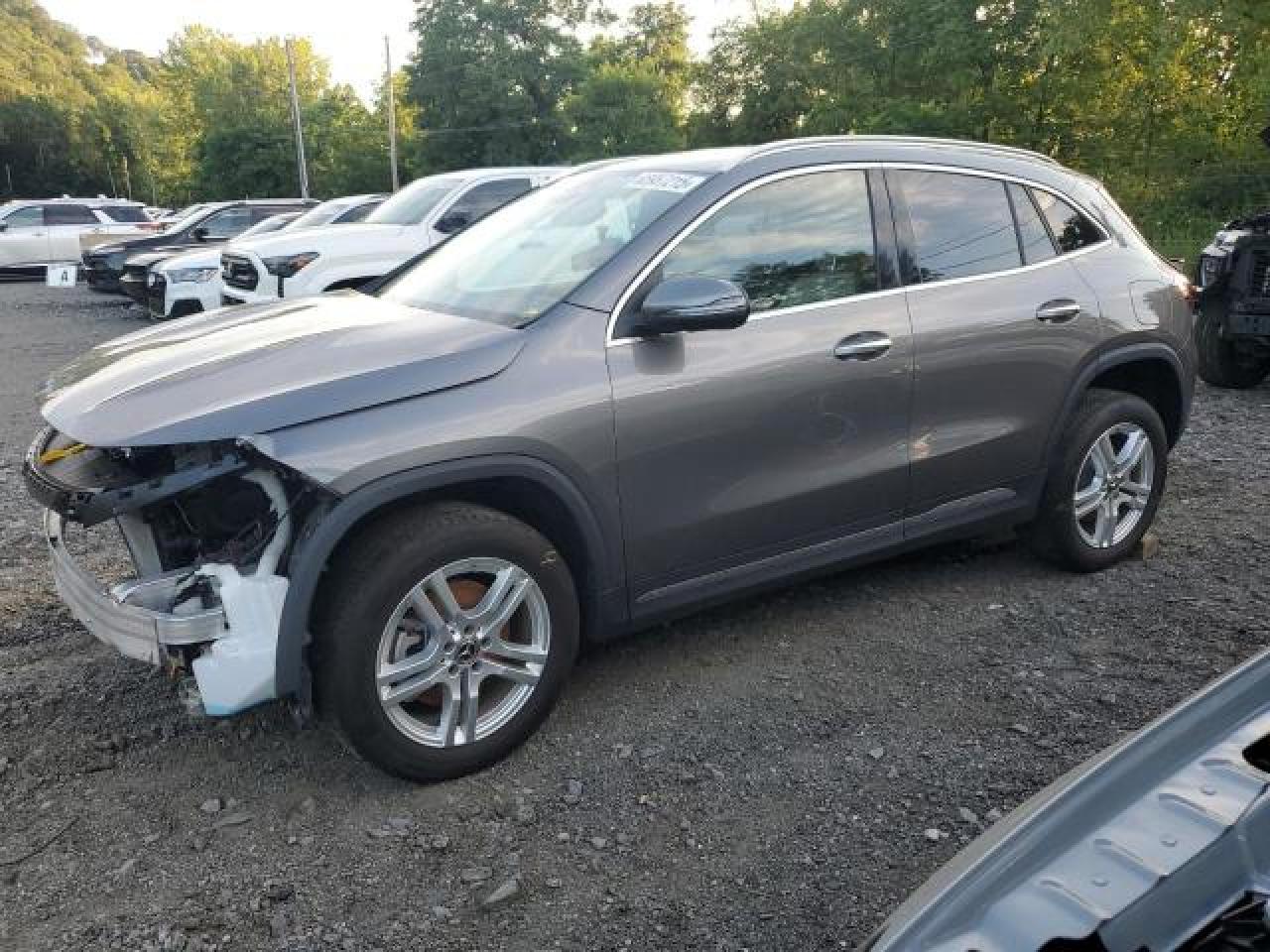 MERCEDES-BENZ GLA-CLASS 250 4MATIC