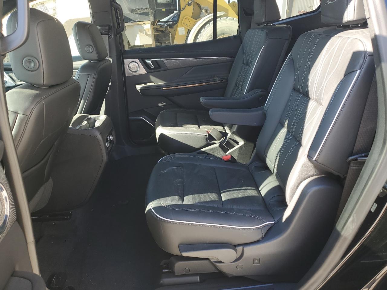 BUICK ENCLAVE AVENIR