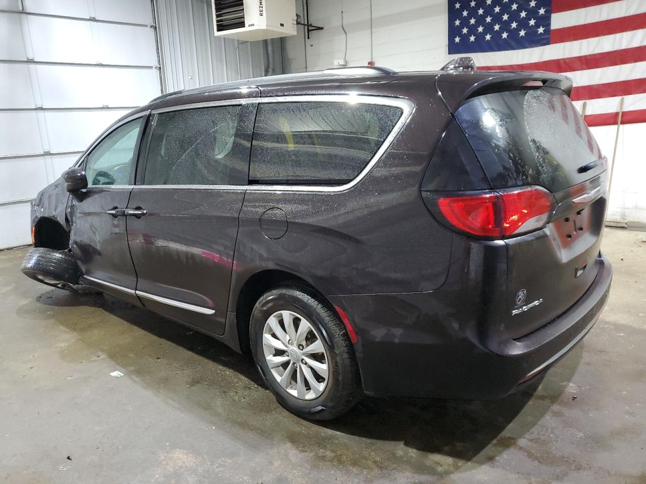 CHRYSLER PACIFICA TOURING L
