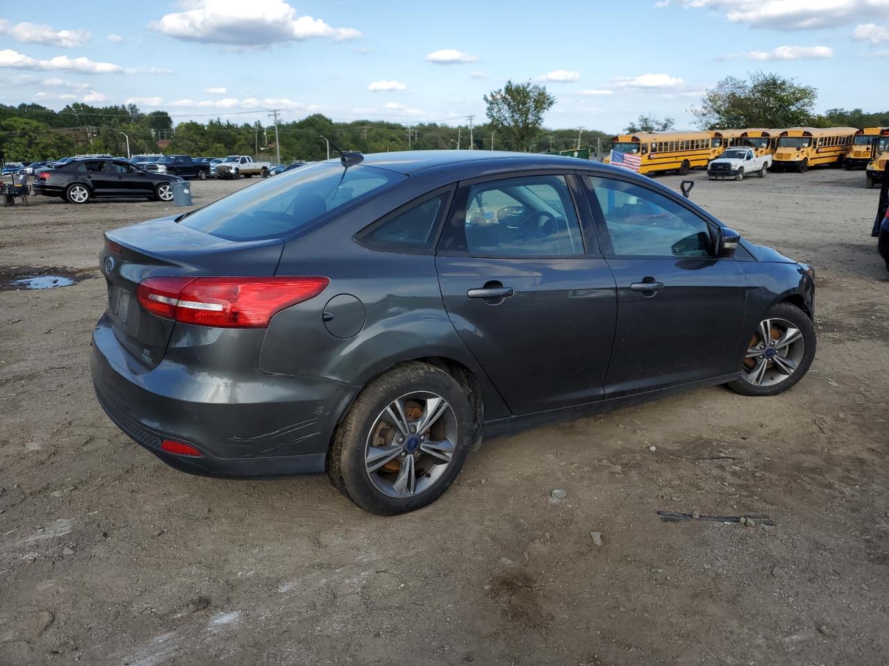 Lot #3305267335 2017 FORD FOCUS SE