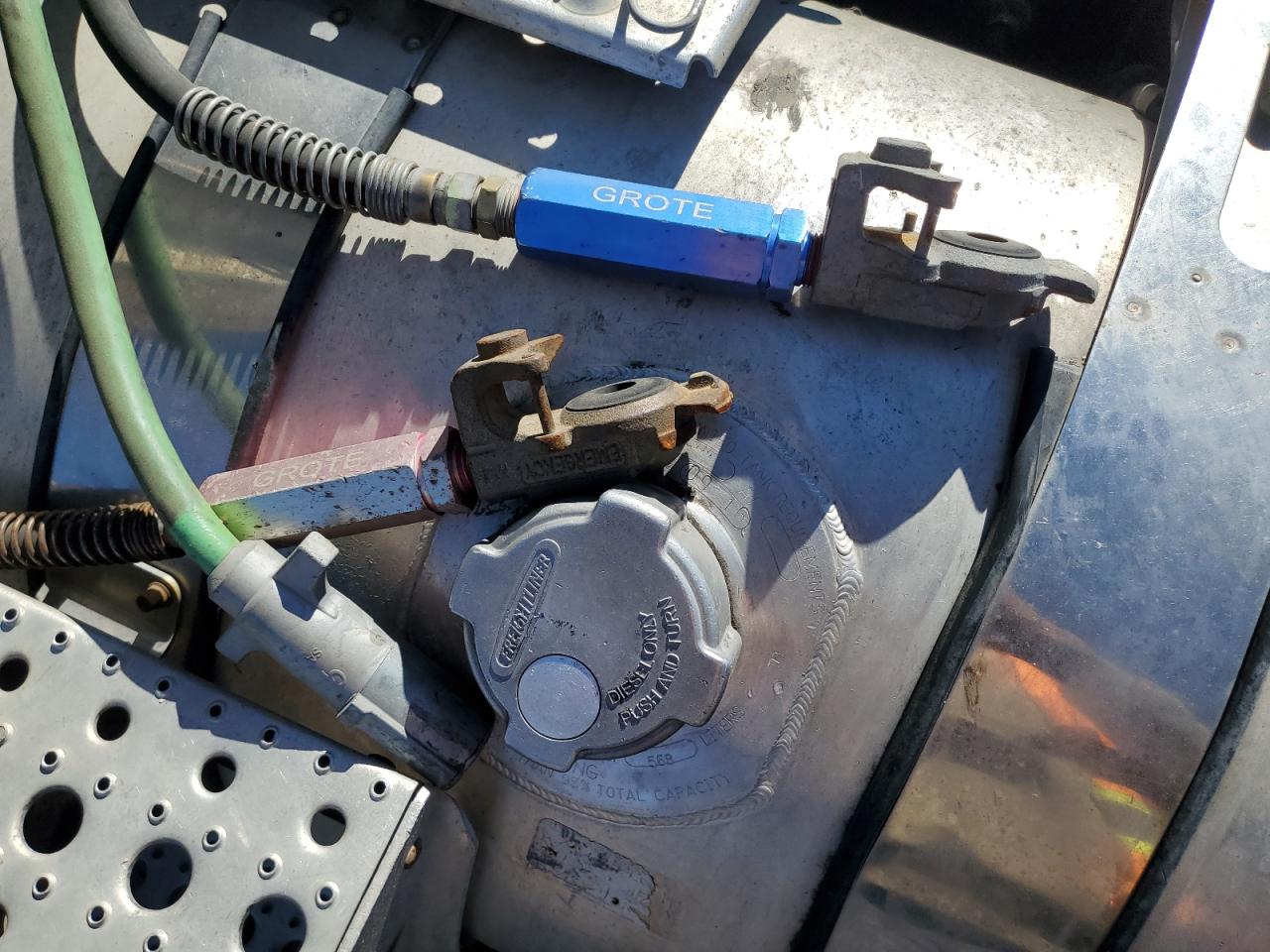 Lot #3254472147 2017 FREIGHTLINER CASCADIA 1