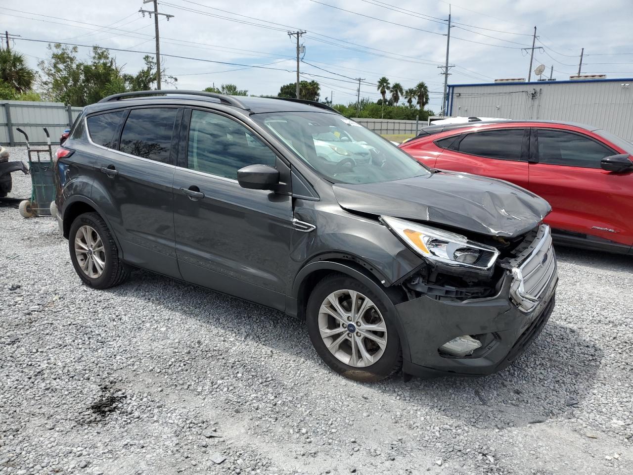 FORD ESCAPE SE