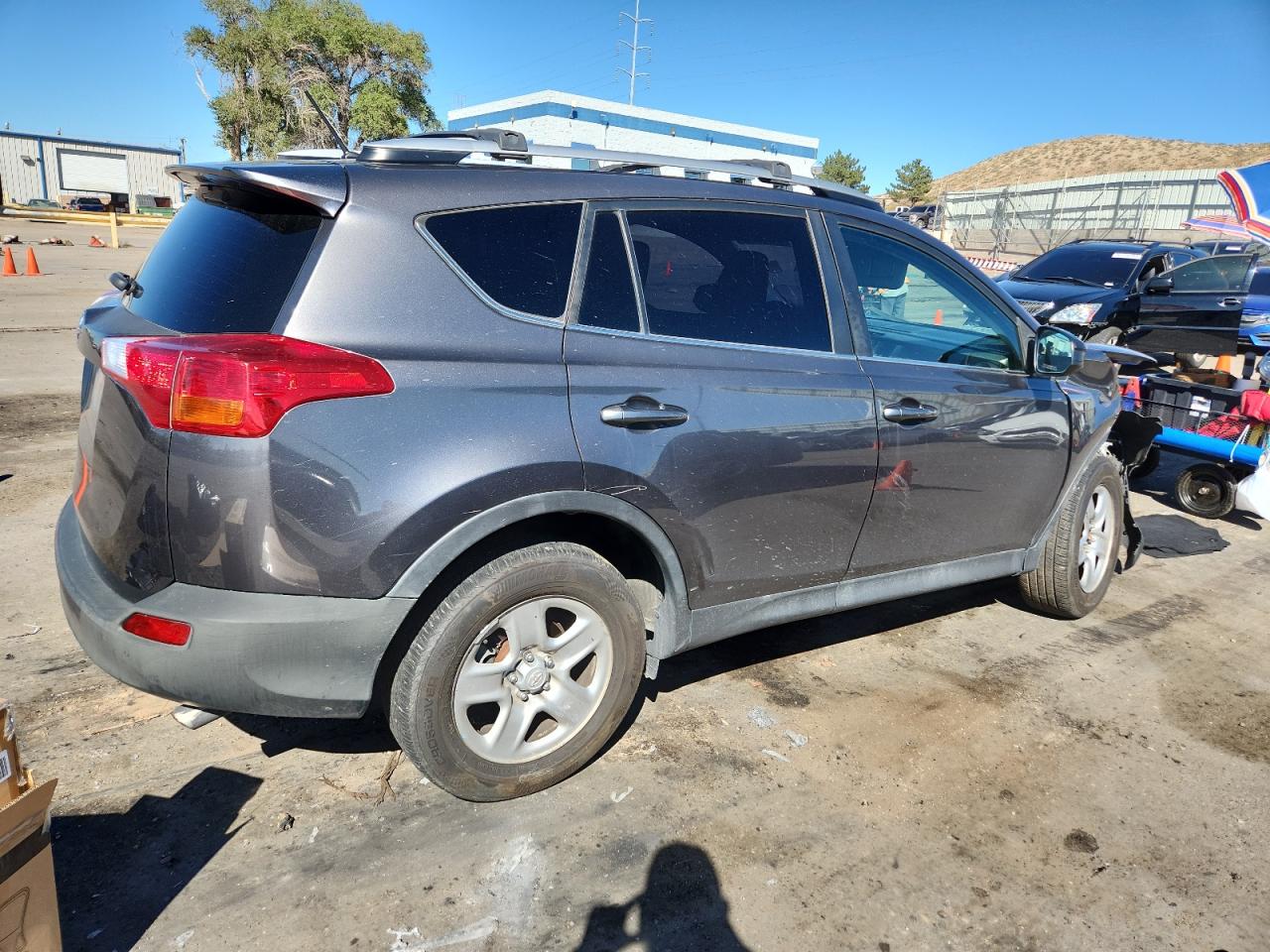TOYOTA RAV4 LE