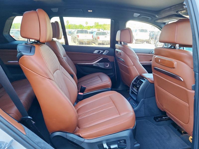 2024 BMW X7 XDRIVE4 5UX23EM01R9T88936