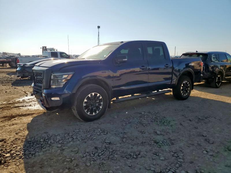 NISSAN TITAN SV