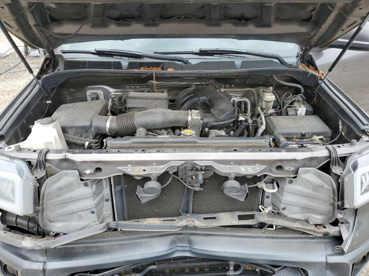 TOYOTA TUNDRA DOUBLE CAB SR