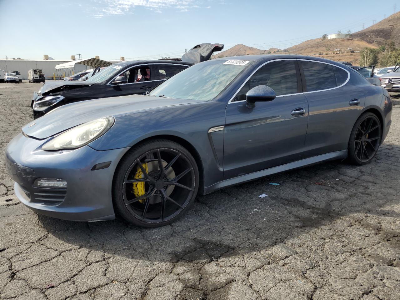  Salvage Porsche Panamera