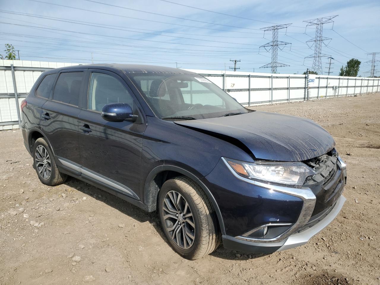MITSUBISHI OUTLANDER SE