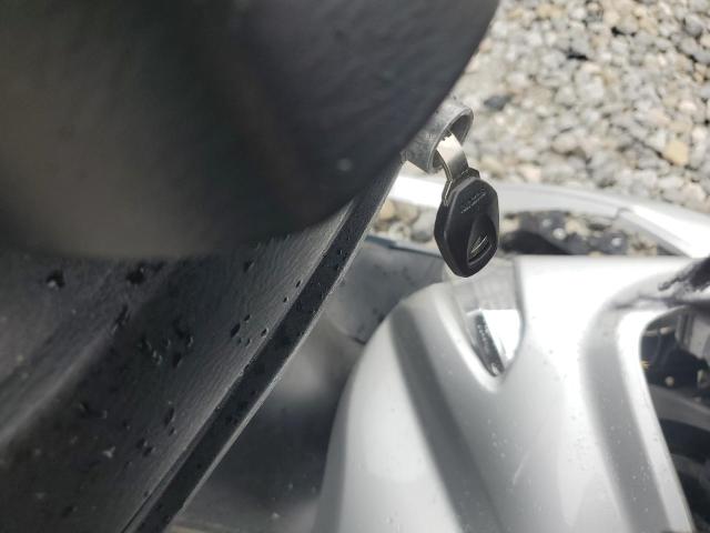 2014 SUZUKI UH200 MLCCH41A8E1600385